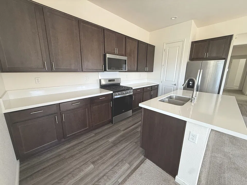 7601 Navasota Dr
