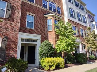 7308 Brunson Cir, Gainesville, VA 20155