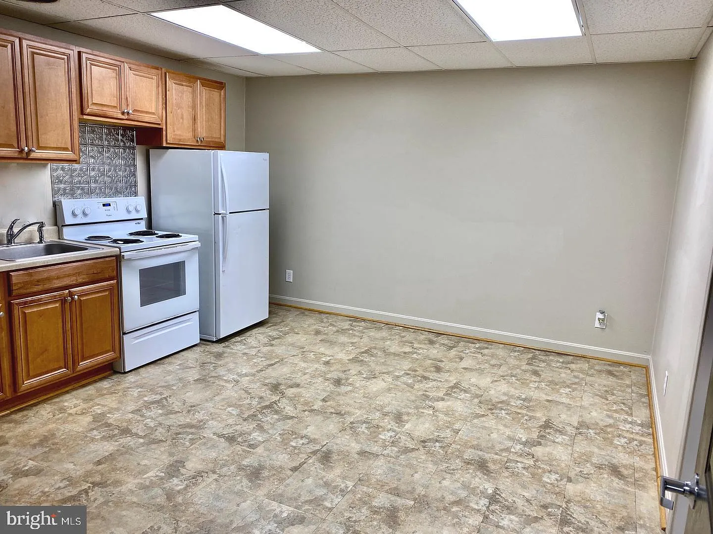1 bed, 1.0 bath, 650 sqft, $1,300 — Photo 4