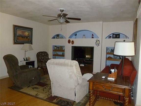 4th image of 831 E Thousandaire Blvd