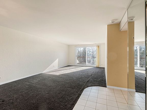 2nd image of 400 E Dundee Rd APT 403C