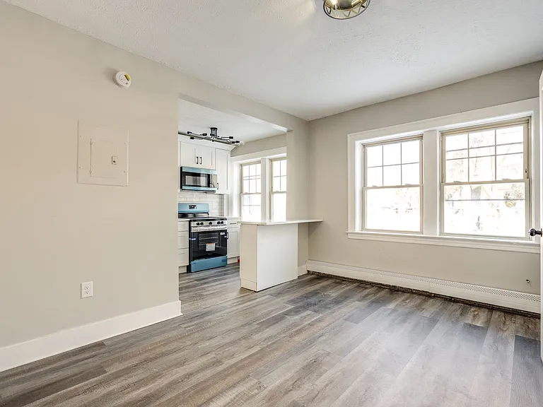 3209 Archwood Avenue 3773 West 33rd St — Photo 35
