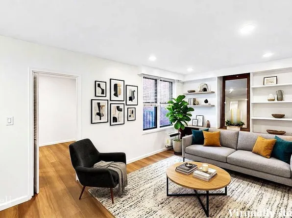 5021 39th Pl APT 1A, Long Island City, NY 11104