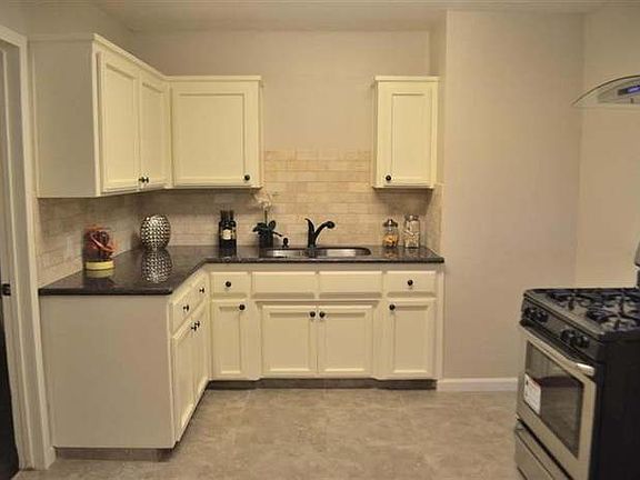 2nd image of 535 W Andrews Ave