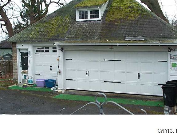 2nd image of 145 Charmouth Dr