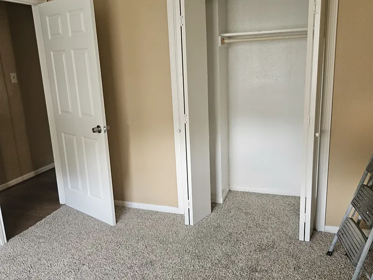 5514 Fairview Forest Dr — Photo 6