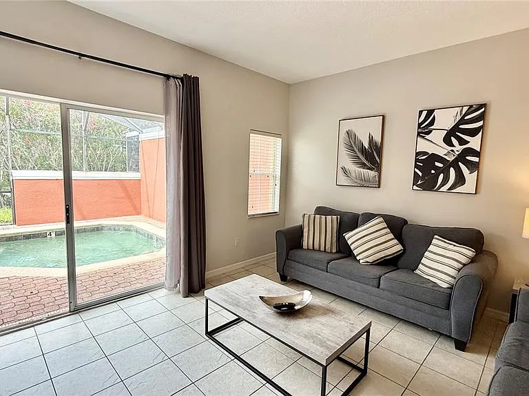 8517 Bay Lilly Loop — Photo 9