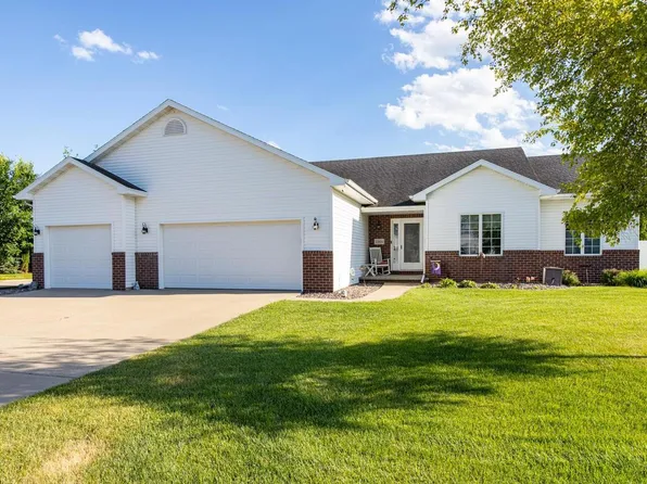 1304 Whitetail Drive, Neenah, WI 54956