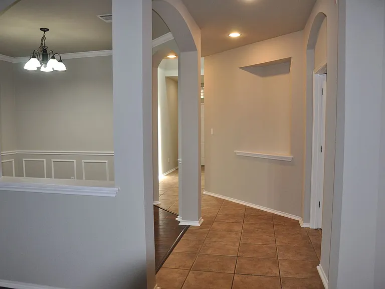 507 Las Colinas Dr — Photo 15