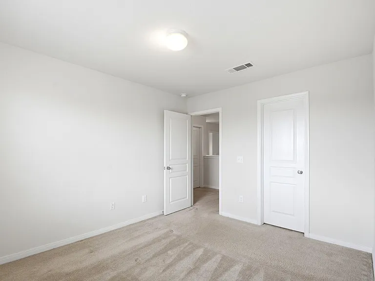 12318 Skyview Manor Dr — Photo 35