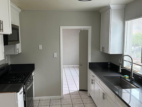 3rd image of 9223 Danby Ave