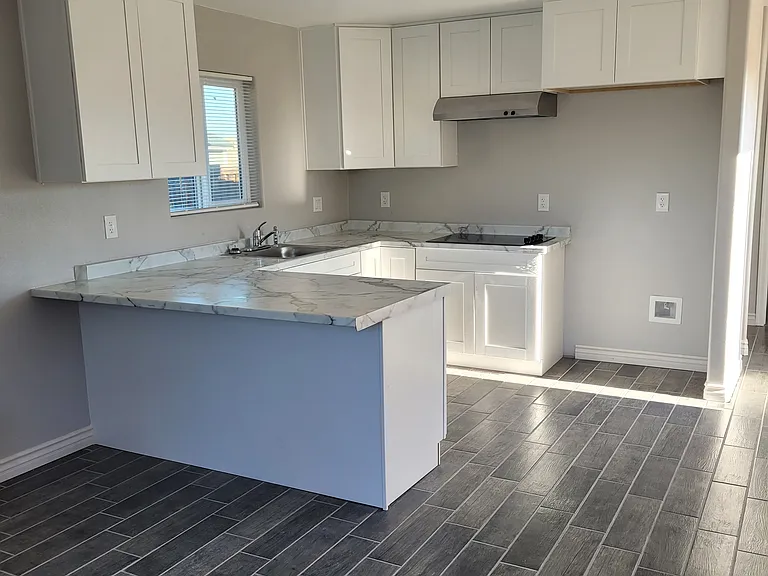 1424 Harding Ct #2 — Photo 7