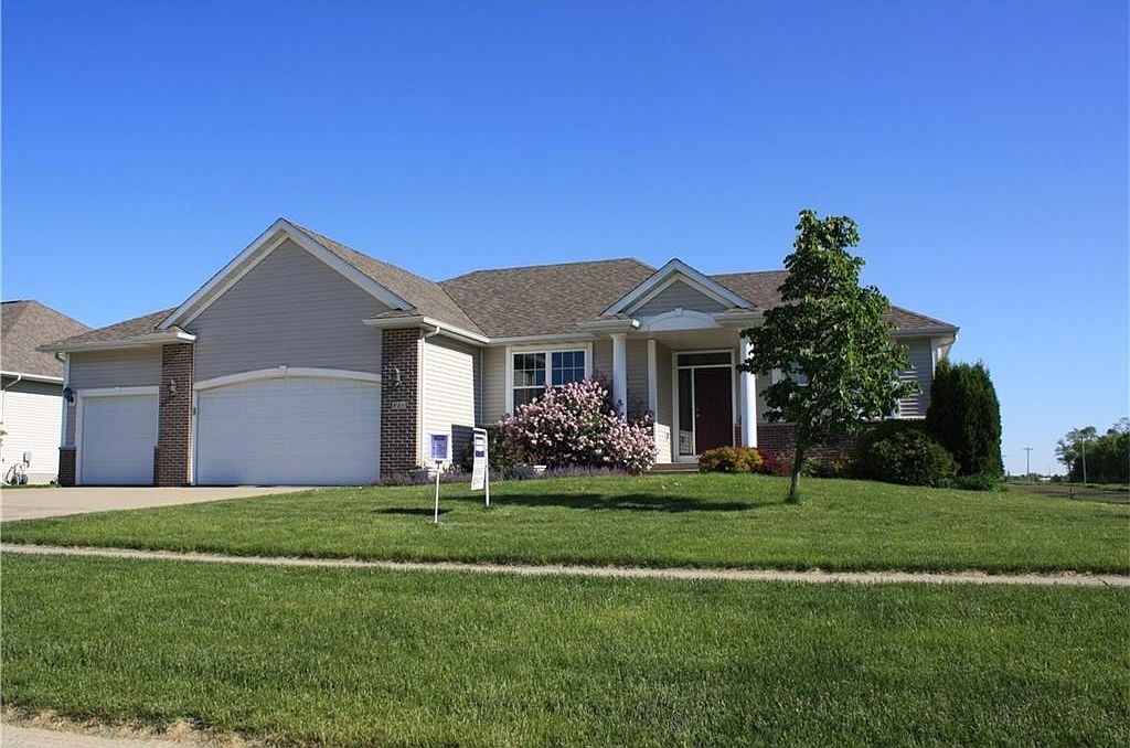 810 Juniper Ave, Robins, IA 52328 Zillow