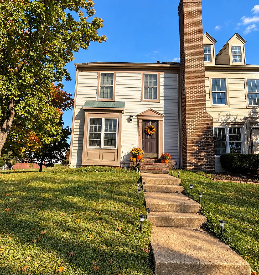 3 bed, 3.5 bath, 1453 sqft, $2,900 — Photo 1
