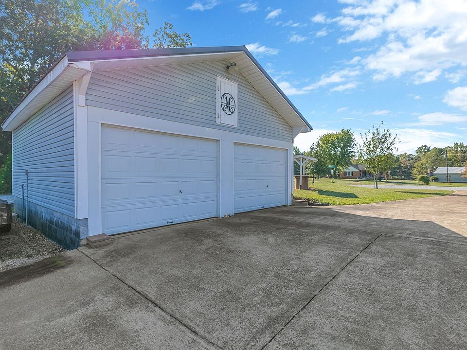 28th image of this home