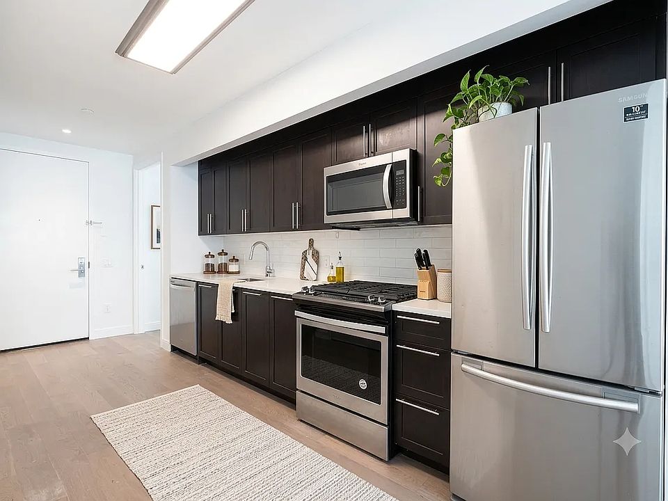 1st image of 152-11 89th Ave #1035
