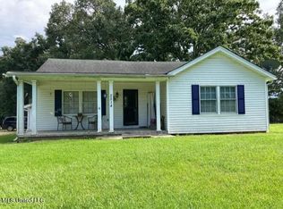 2514 Carrollton Rd, Grenada, MS 38901