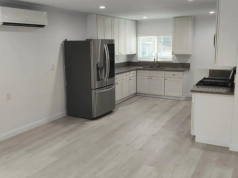 716 E F St #B — Photo 20