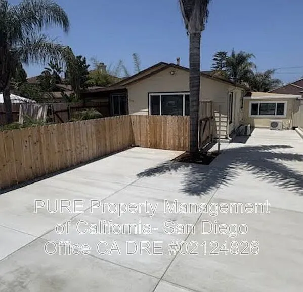 1120 Florence St — Photo 4