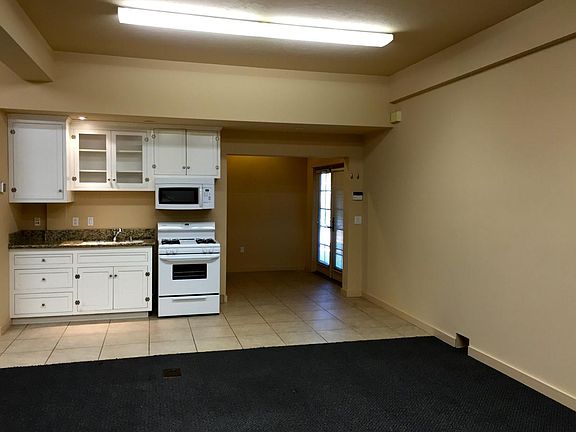 5th image of 1135 E Lincoln Ave #101