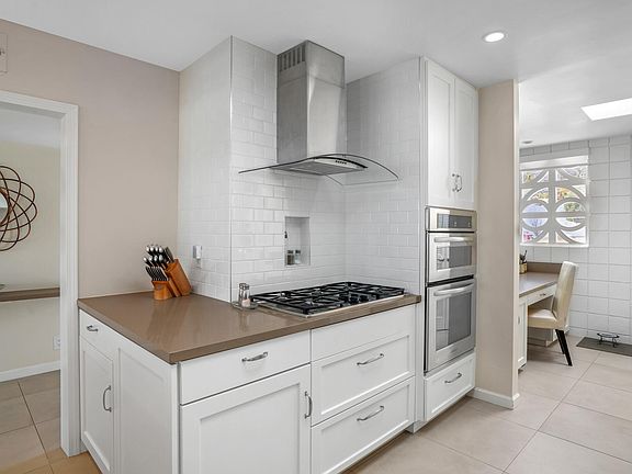 4th image of 2422 S Sierra Madre