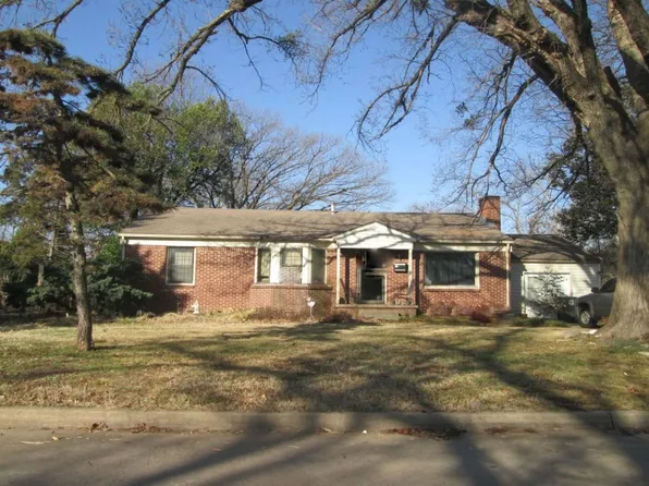 4236 S Madison Pl, Tulsa, OK 74105