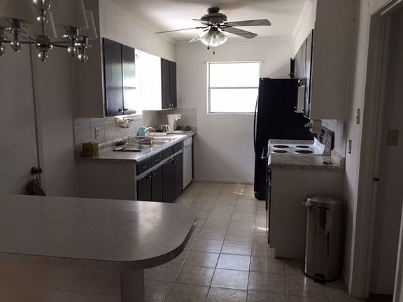 5th image of 1208 S Mesquite St