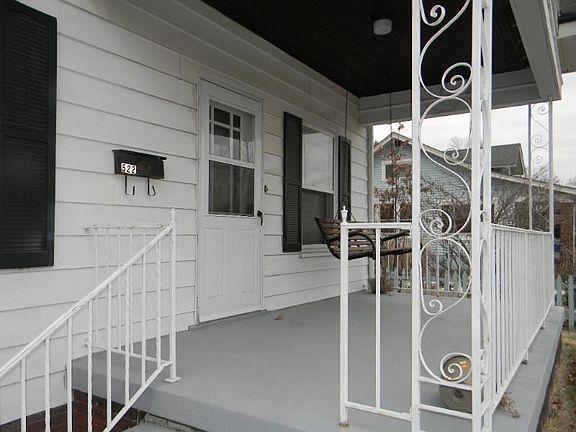 5th image of 522 Lewis Ave