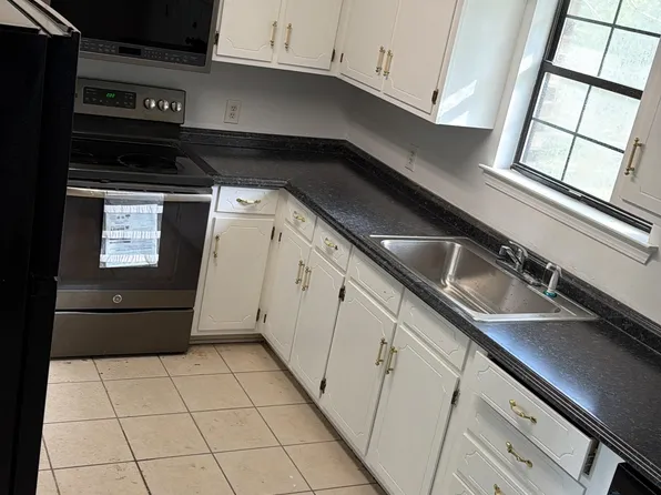 814 Cedar Grove Ave, Picayune, MS 39466