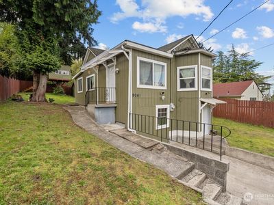 9041 3rd Avenue S, Seattle, WA, 98108
