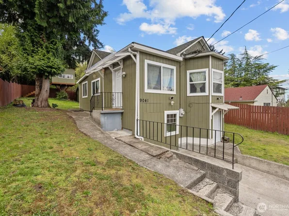 9041 3rd Avenue S, Seattle, WA 98108