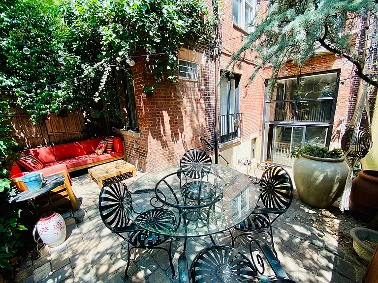 46 W 70th St #GARDEN — Photo 11