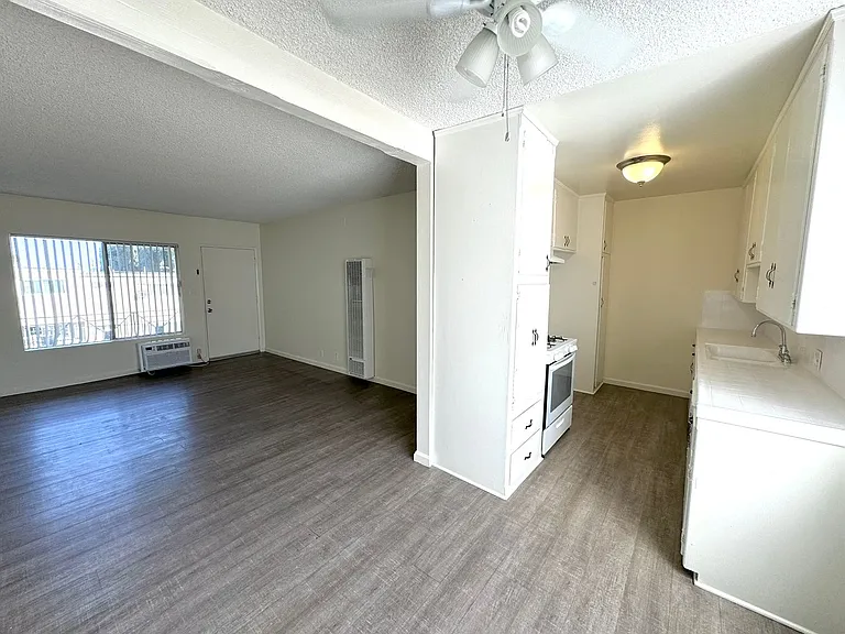 GD T 13987 Foothill Blvd. — Photo 6