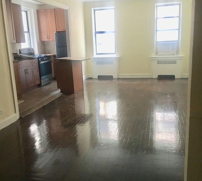 2nd image of 235 Seaman Ave APT 3A
