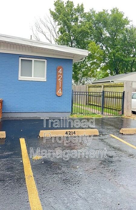 1st image of 4214 Lloyd St