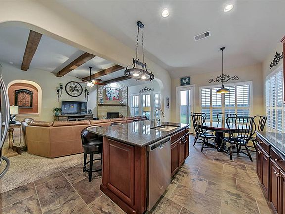 5th image of 2969 Gibbons Hill Ln