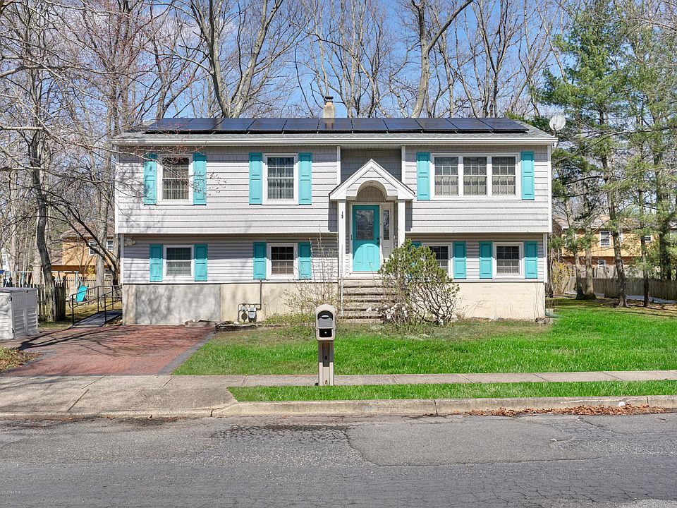 1st image of 119 Claire Dr