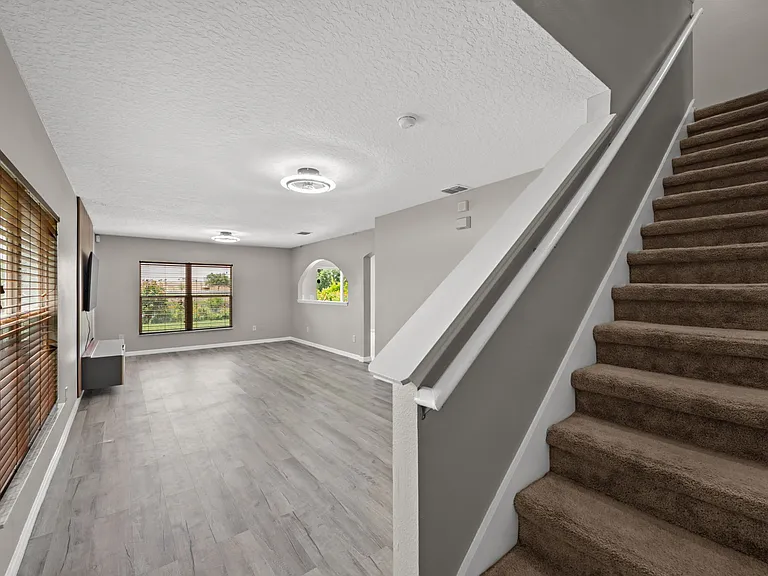 1752 Portcastle Cir — Photo 9