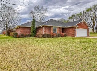 607 W Bob White Dr, Purcell, OK 73080
