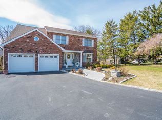 129 Pythian Ave, Hawthorne, NY 10532