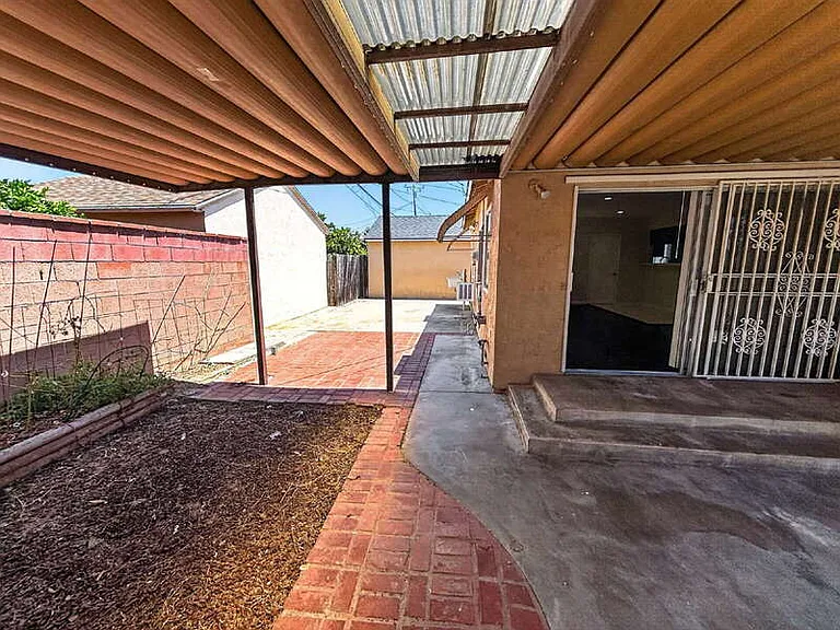 4277 Pixie Ave — Photo 23