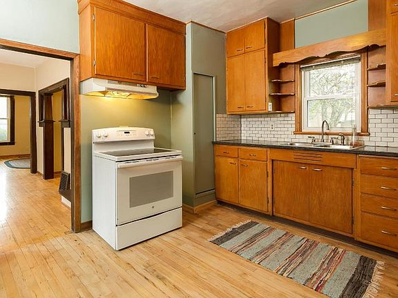 5th image of 924 Fremont Ave
