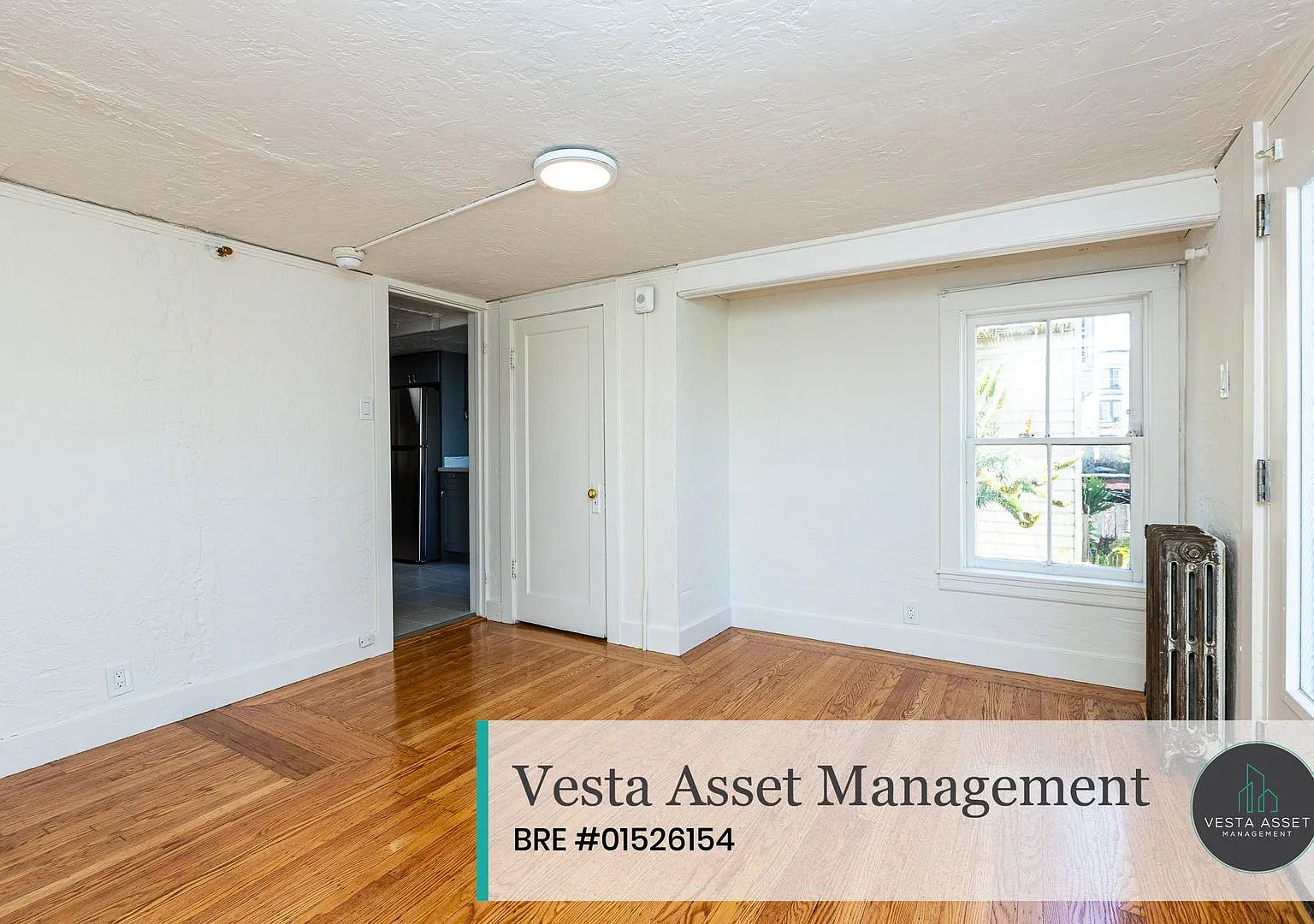 260 Carl Street — Photo 4