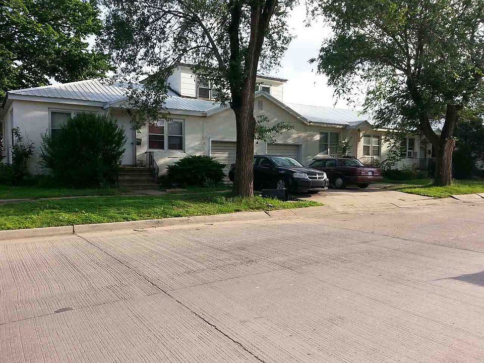 1st image of 314 E 17th St