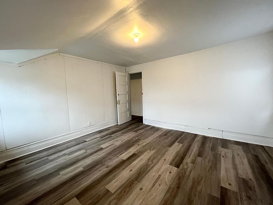1st image of 251 S 2nd Ave Floor 3
