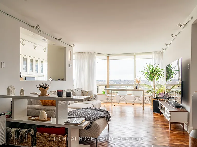 1320 Islington Ave #1003 — Photo 2