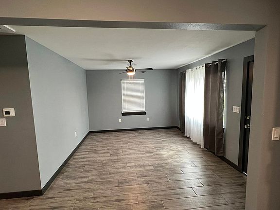 3rd image of 8823 Noble St