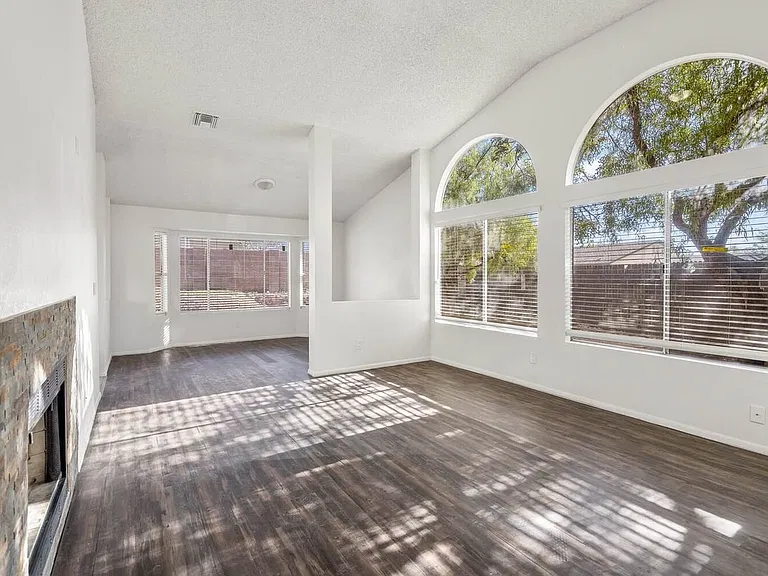 7209 S Avenida Del Nopal — Photo 27