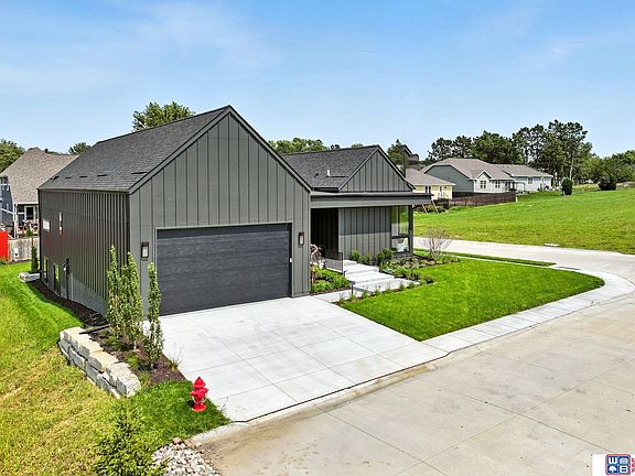 4th image of 8440 Birkett Pl
