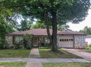 1055 S McGregor St, Carthage, MO 64836